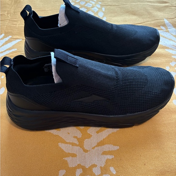 Avia Shoes - Avia Black Slip-On Women’s Sneakers NWOT